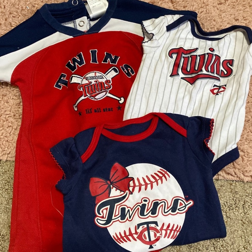 Twins themed baby clothes